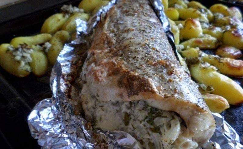 A delicious lunch alternative for pancreatitis is a perch baked in foil